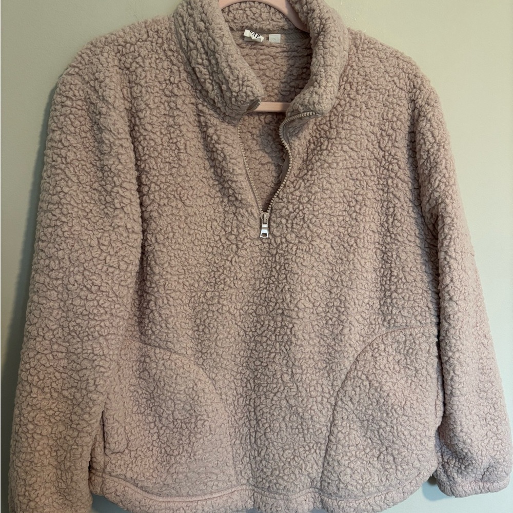Gap Sherpa Pullover - Medium - image 1